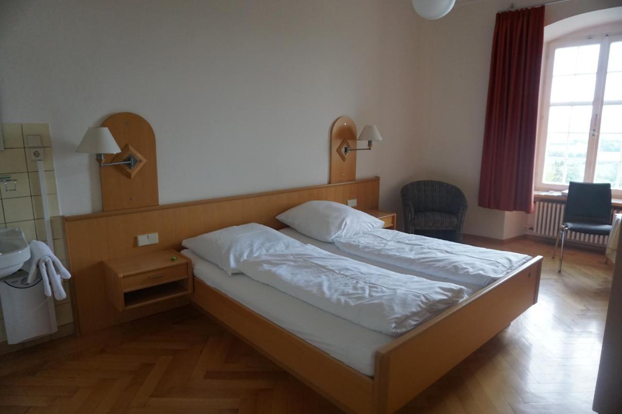 Hôtel Tagungshaus Im Kloster Neresheim Extérieur photo