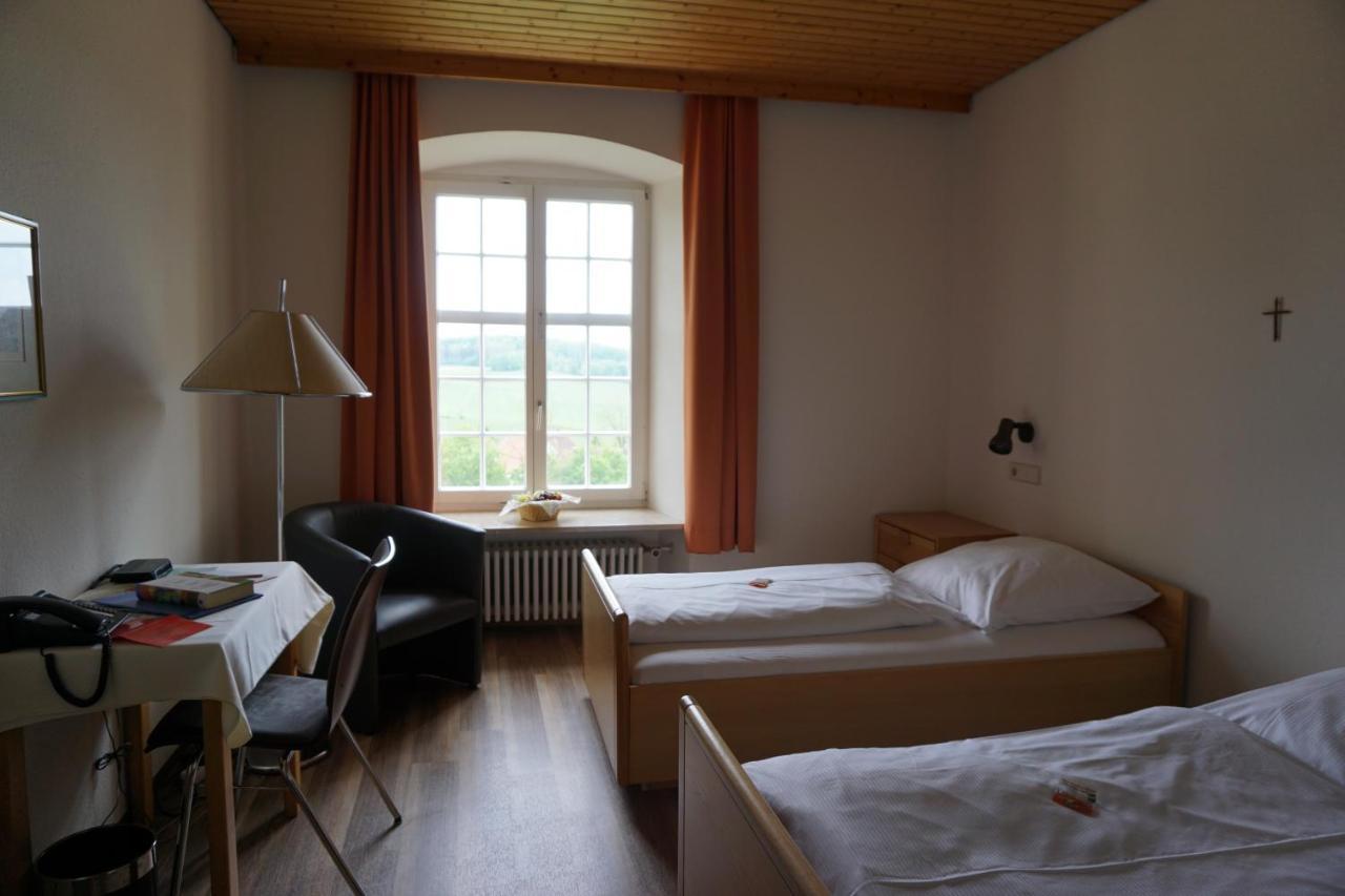 Hôtel Tagungshaus Im Kloster Neresheim Extérieur photo
