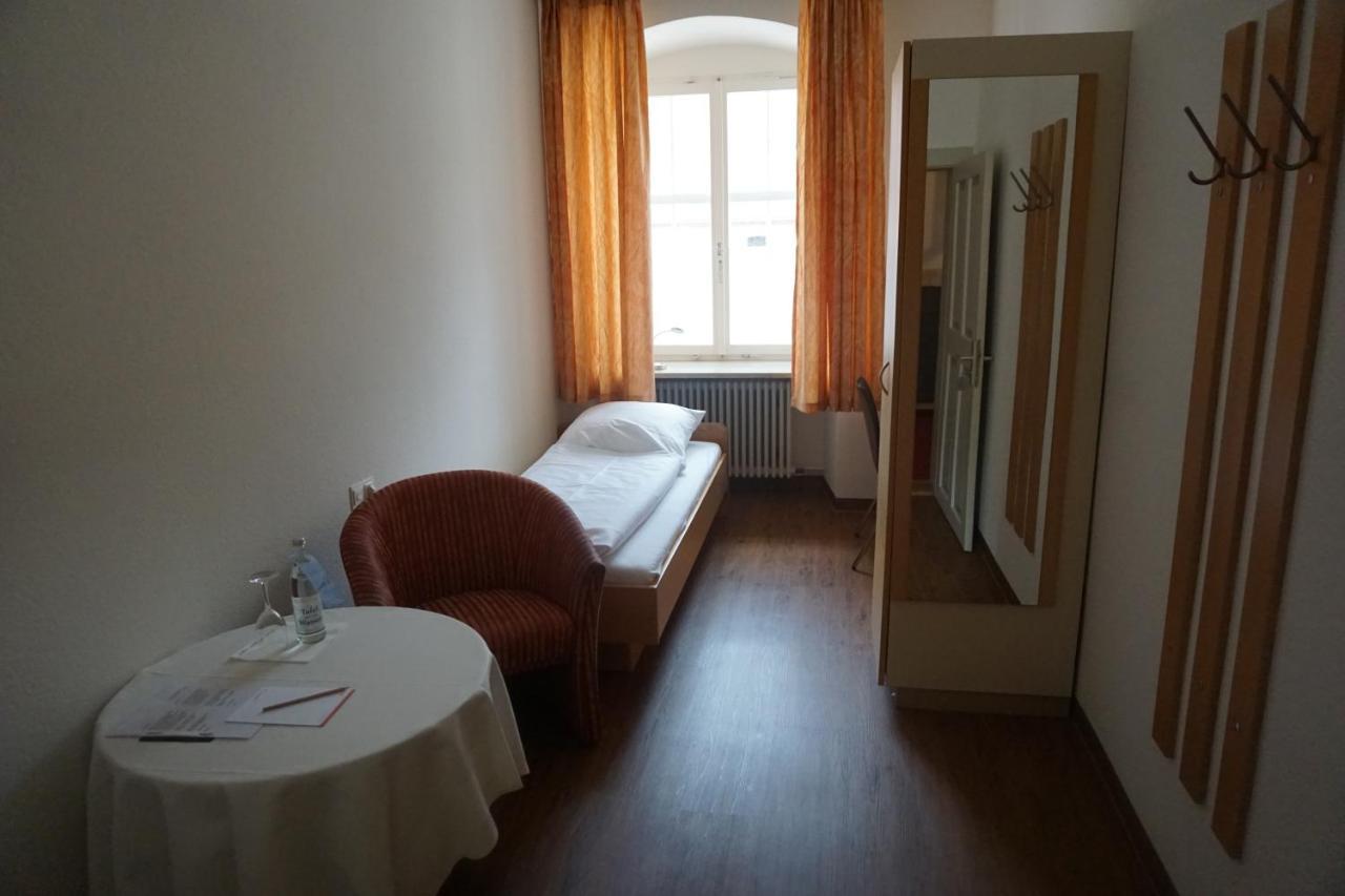 Hôtel Tagungshaus Im Kloster Neresheim Extérieur photo