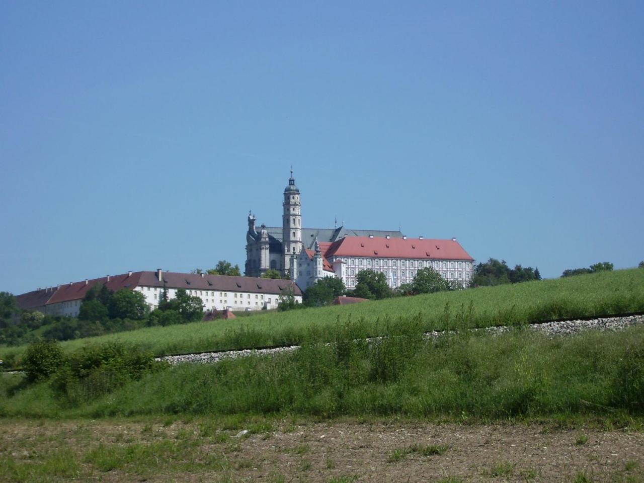 Hôtel Tagungshaus Im Kloster Neresheim Extérieur photo