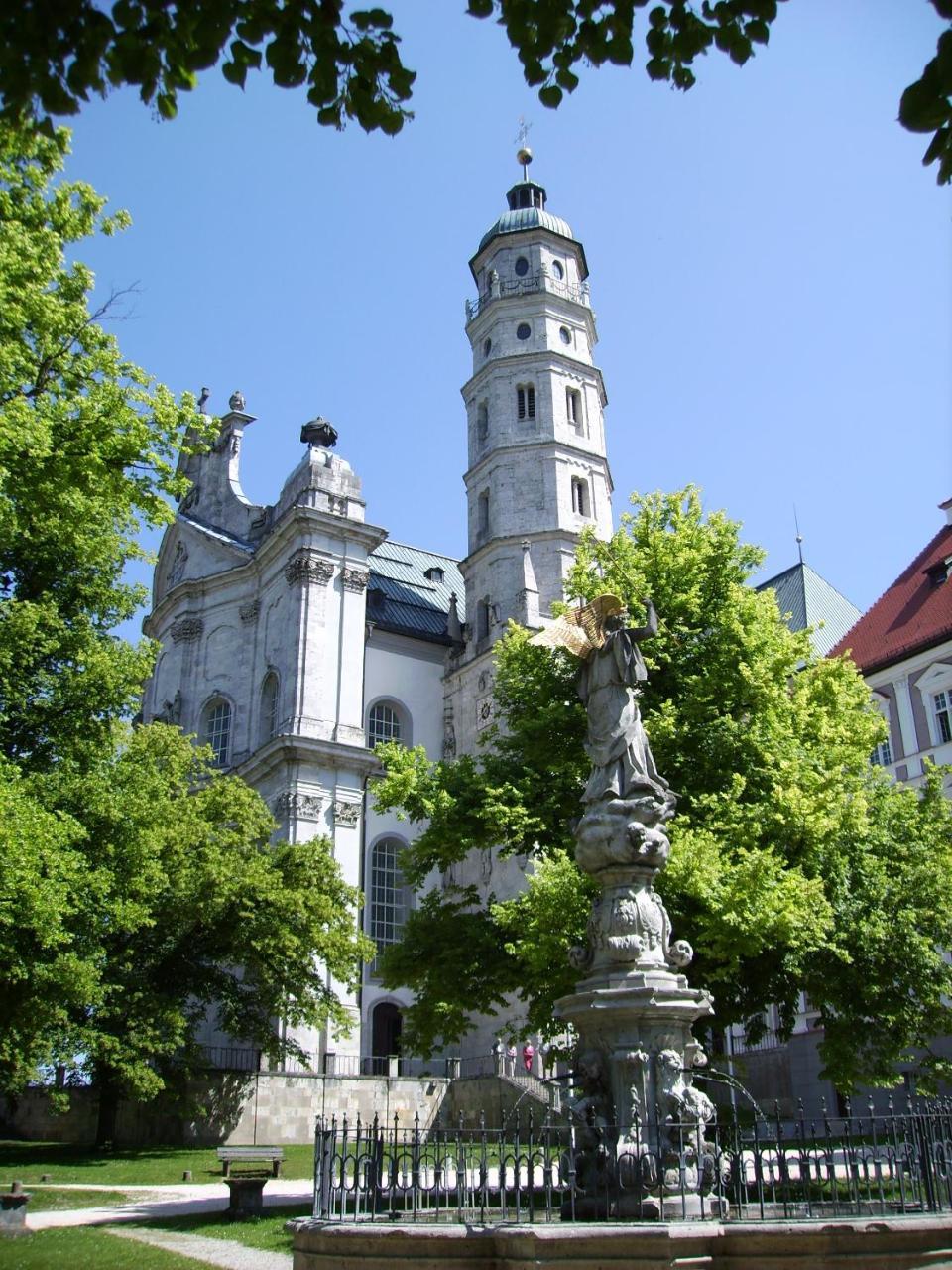 Hôtel Tagungshaus Im Kloster Neresheim Extérieur photo